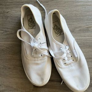 White vans size 7 women